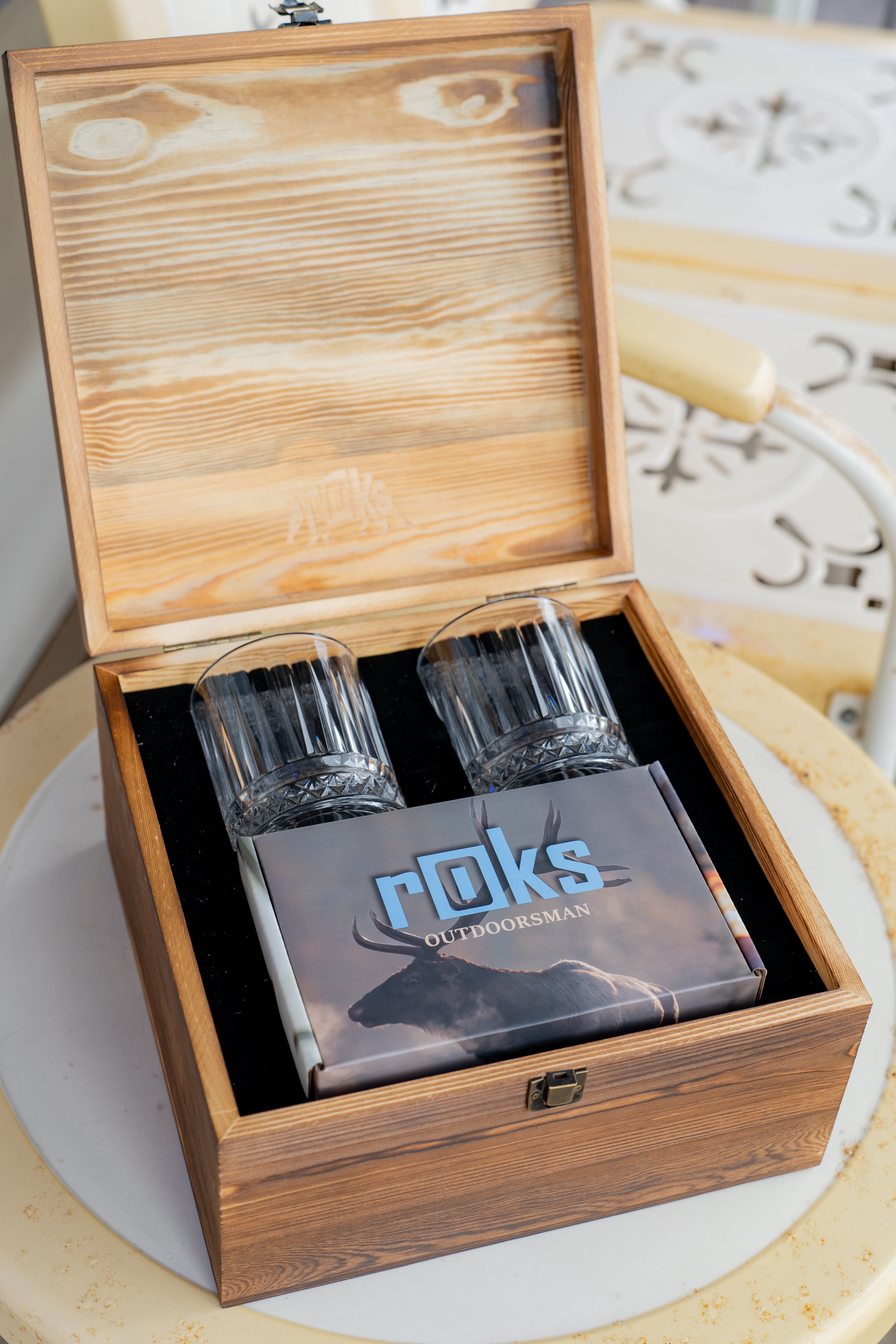 Gift Box & 2 Glasses