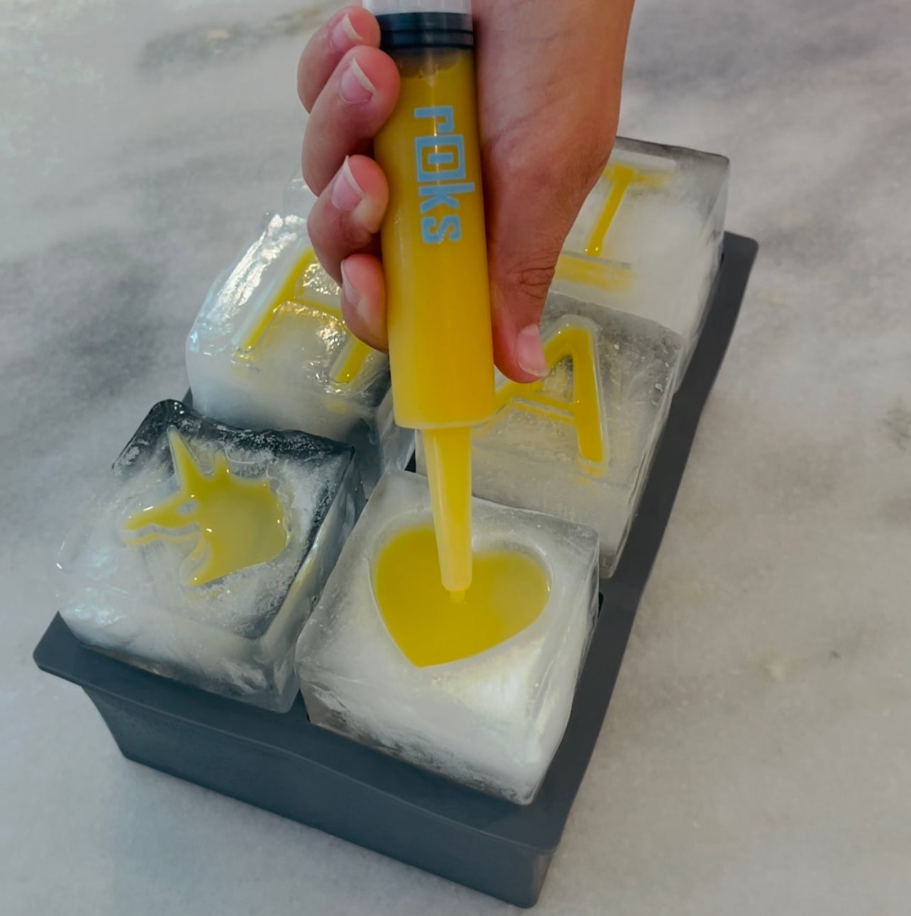 rOks Silicone Ice Tray